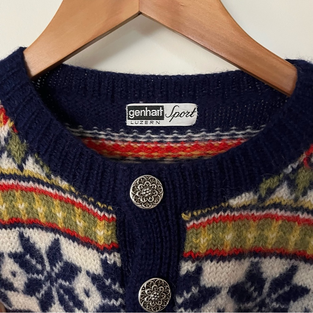 Vtg Fair Isle Wool Cardigan with Pewter Buttons - Picture 2 of 6